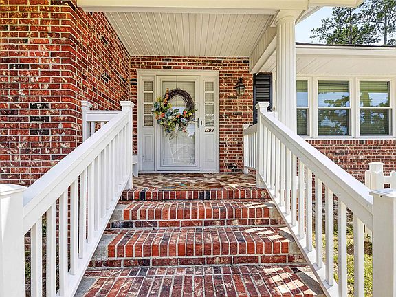 5th image of 1793 Forest Dr
