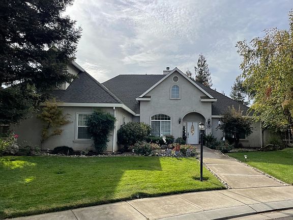 3rd image of 10438 Saint Andrews Ct