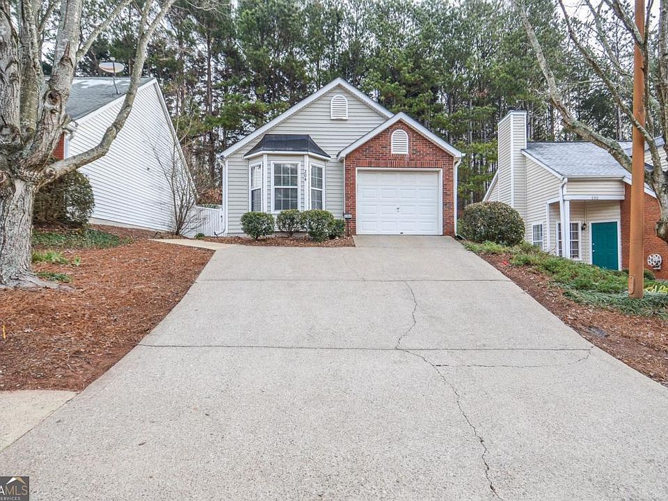 1st image of 204 Chelsea Ct