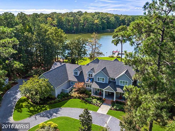 2nd image of 120 Tanners Point Dr