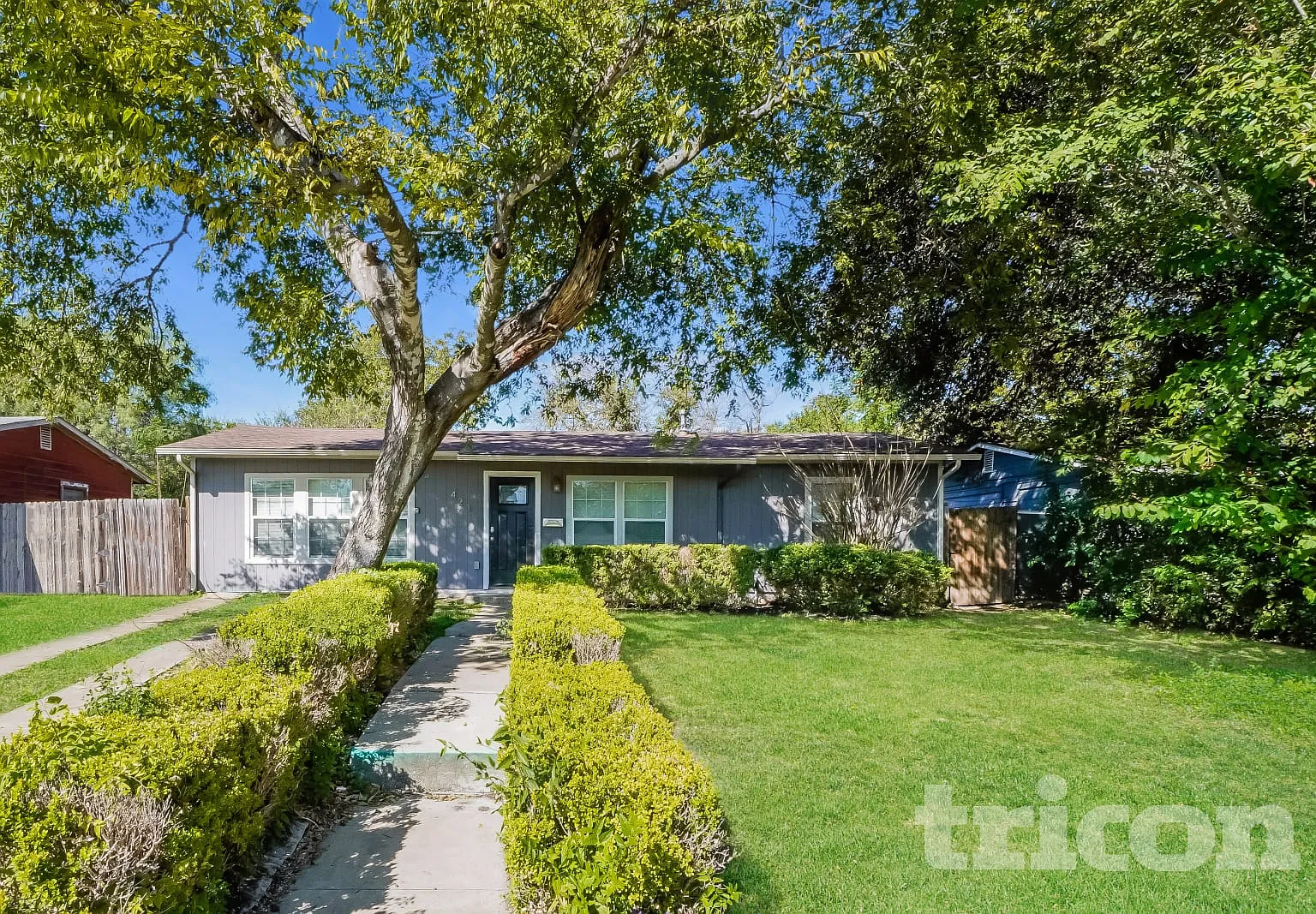 423 Byrnes Drive San Antonio TX — Photo 1