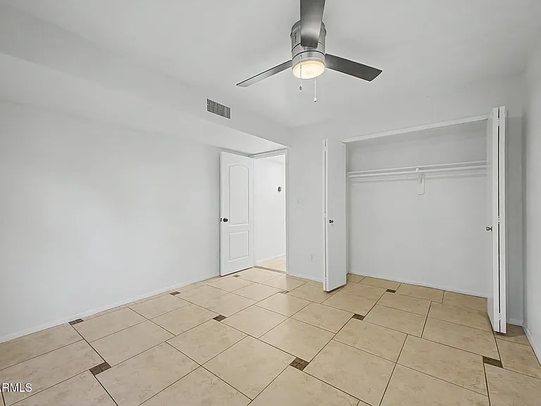2225 E Catalina Dr — Photo 16