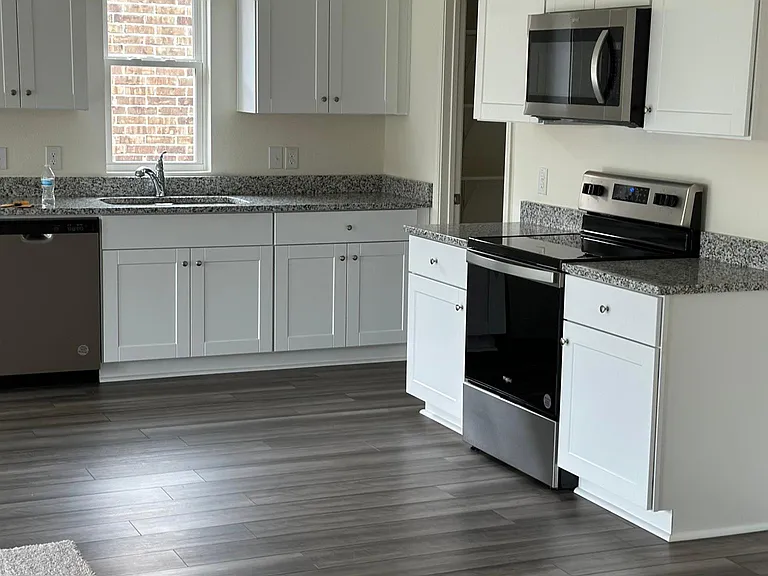 10321 Holycross Ln — Photo 13