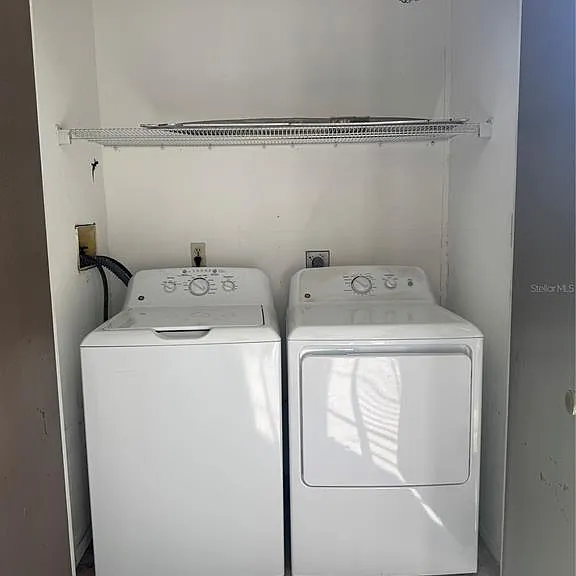 212 Cypress Ln — Photo 10