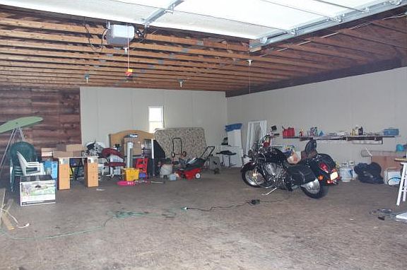 2nd image of 550 State St
