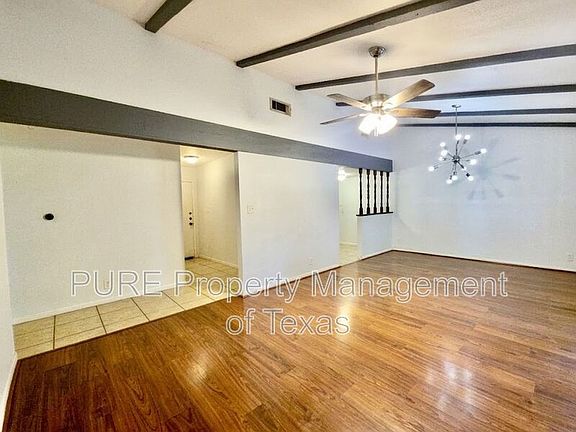 5th image of 3000 Lakeside Dr