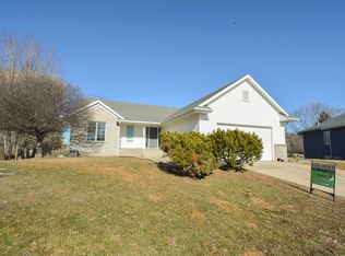 3549 Ironwood Ln SW, Rochester, MN 55902