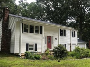 2 Monroe Dr, Coventry, RI 02816