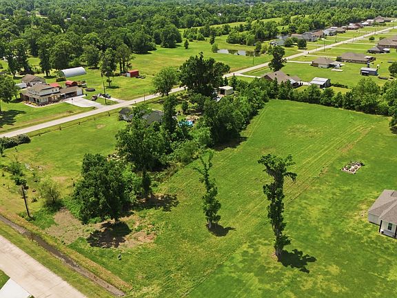 4th image of 223 Chisholm Trl
