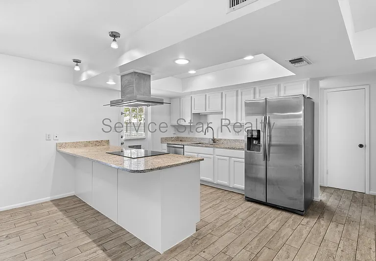 923 E Wesleyan Dr — Photo 8