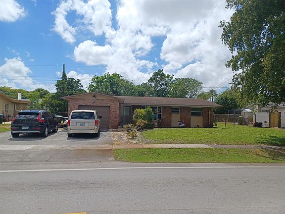 2nd image of 2321 NW 47th Avenue