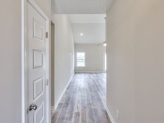3rd image of 294 Blanford Cir Lot 42