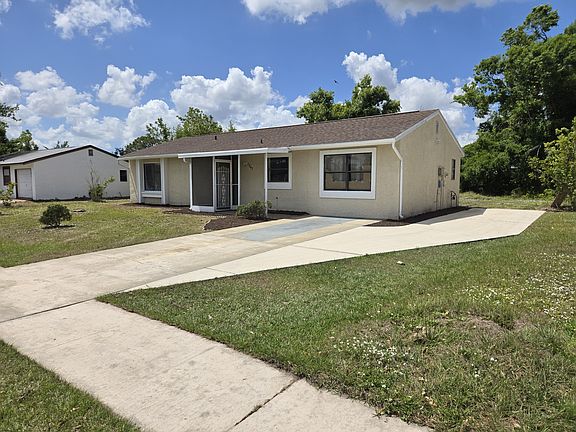 3rd image of 7547 Mesa St