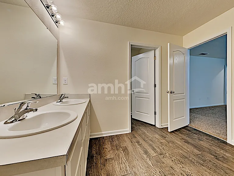 4403 Warm Springs Way — Photo 12