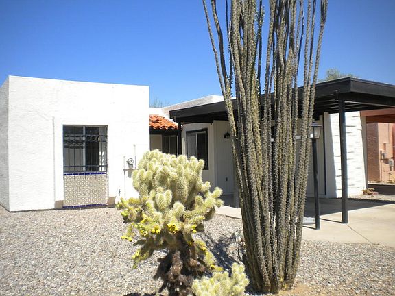 2nd image of 455 N Calle Del Chancero