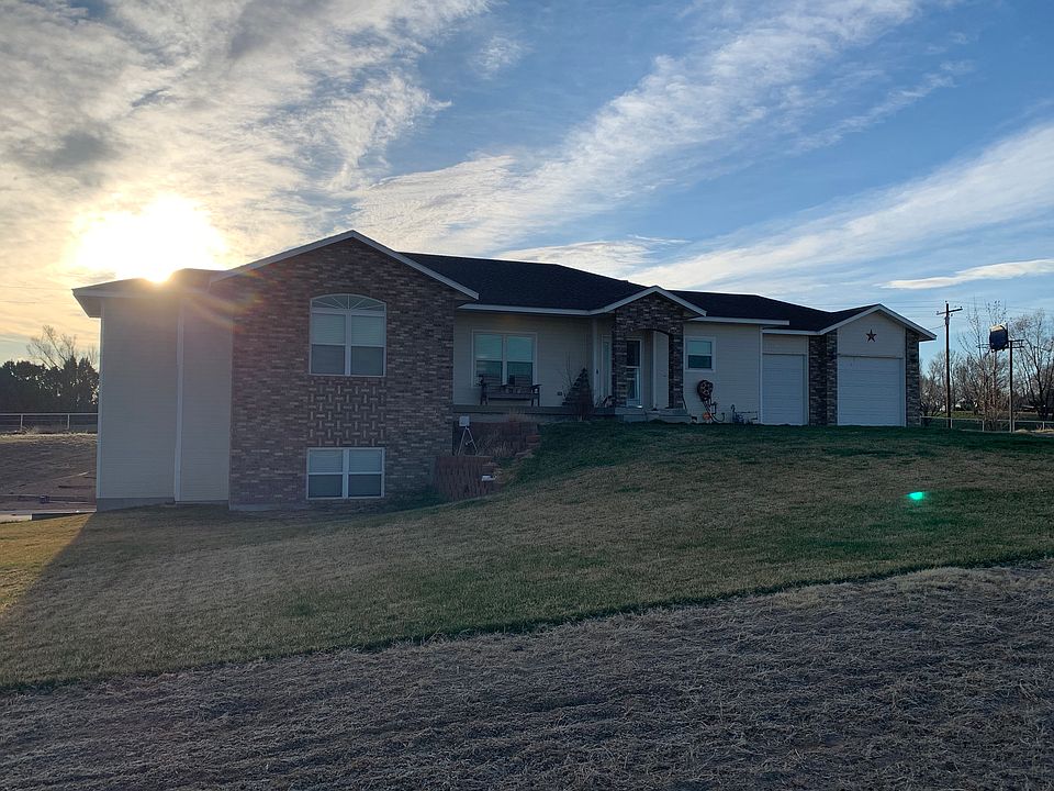 1st image of 17300 Beaver Creek Dr