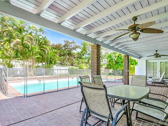4th image of 15480 SW 80th Ave