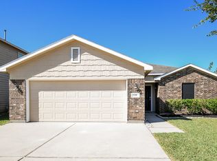135 Tonkawa Canyon Dr, La Marque, TX 77568