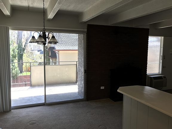 3rd image of 525 Penn St APT 201