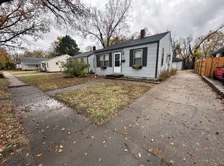 708 Smoky Hill Dr, Salina, KS 67401