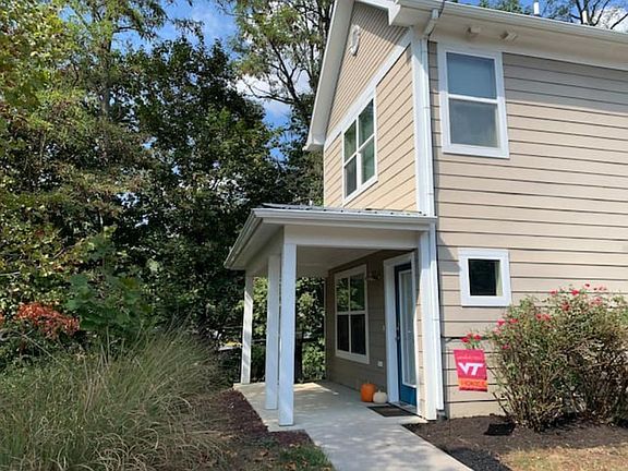 2nd image of 513 Bixby Ct #513