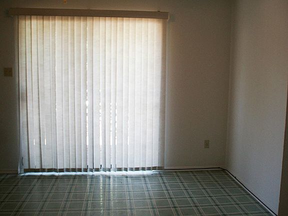 4th image of 2521 Crosstimbers St APT H4