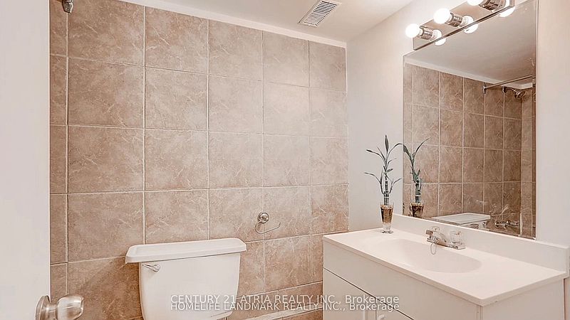 Toronto House for rent - 5 Bedrooms — photo 15