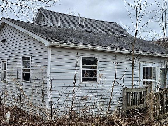 2nd image of 208 East South Street