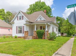 901 W Poplar St, Springfield, MO 65802