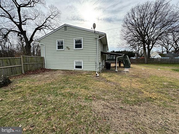 2nd image of 114 Sunrise Ln