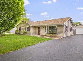 1237 Albert Dottavio Dr, Joliet, IL 60431