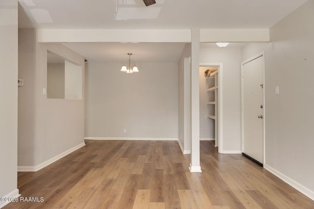 220 Doucet Rd APT 209B, Lafayette, LA - More
