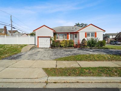 227 109th Avenue, Elmont, NY, 11003