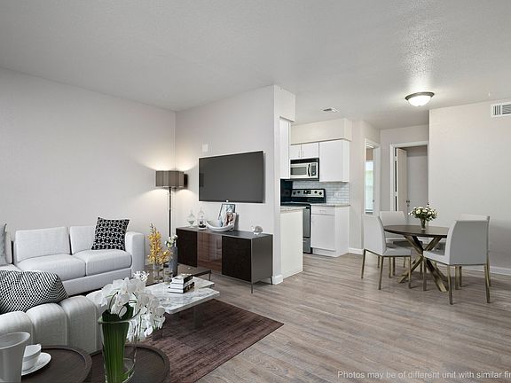 3rd image of 605 W Hutchison St APT 101