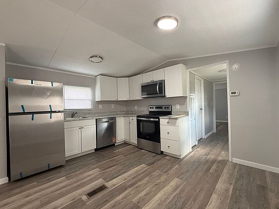 4th image of 32-55 Doty Ln #42
