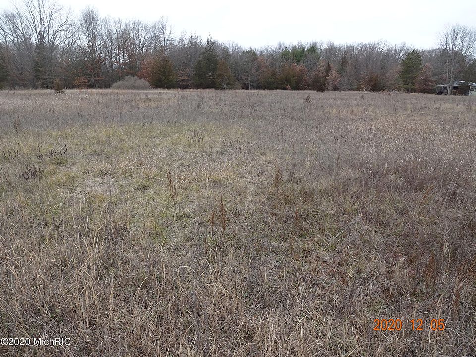 1st image of 221 E Echo Dr