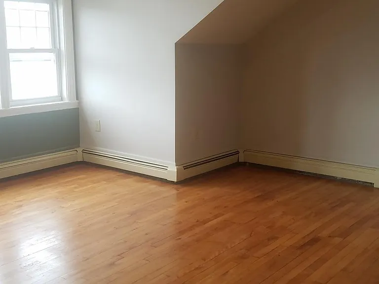 42 Clark Ave #3F — Photo 10