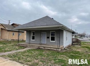 607 N Johnson St, Marion, IL 62959