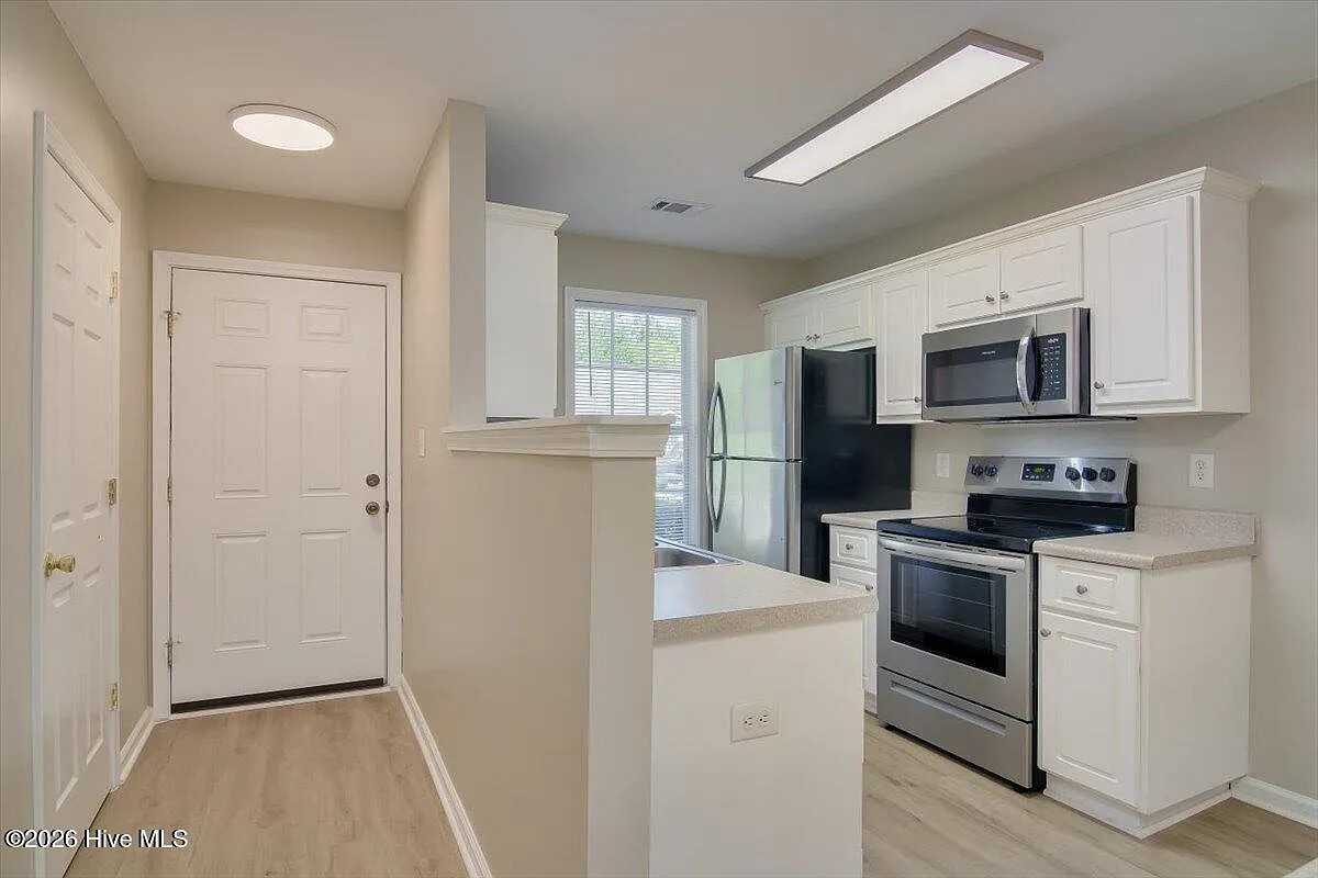2 bed, 2.0 bath, 1092 sqft, $1,400 — Photo 3