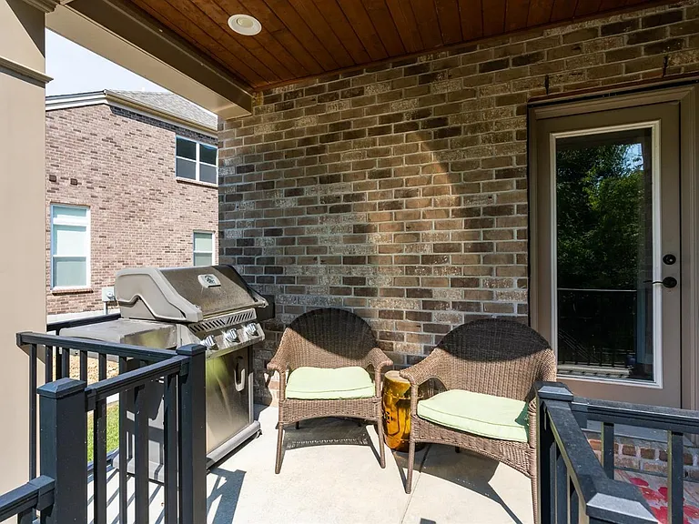 721 Harper Ln — Photo 16