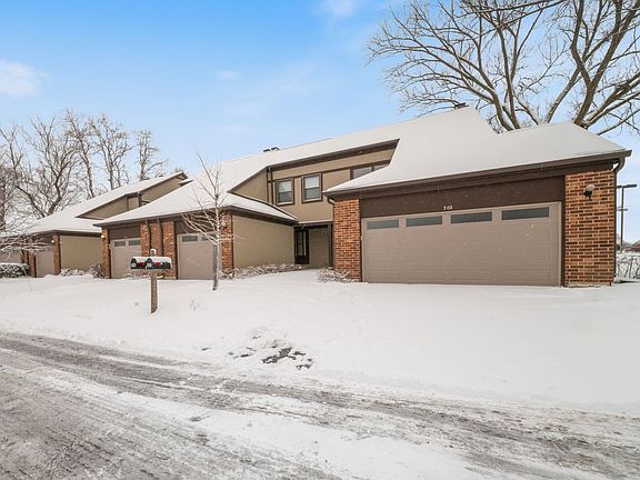 3rd image of 302 Linden Ln