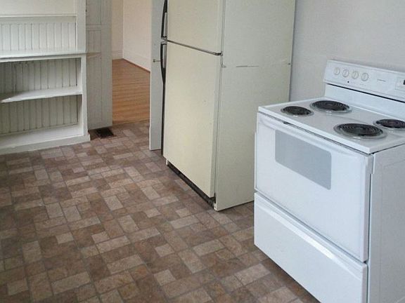 3rd image of 160 S Arlington St APT 2