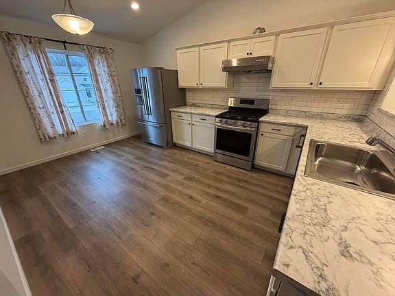 4th image of 10382 Pennridge Dr