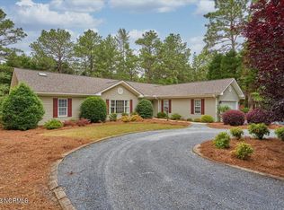173 Pine Lake Dr, Whispering Pines, NC 28327