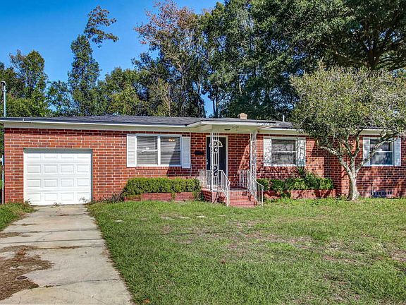 3rd image of 6319 Holly Bay Dr