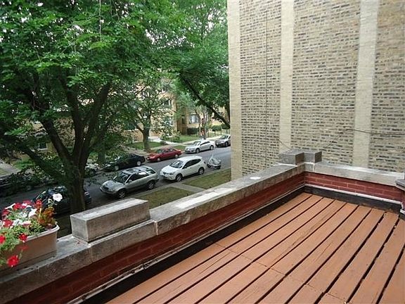 2nd image of 4637 N Paulina St Unit 2N