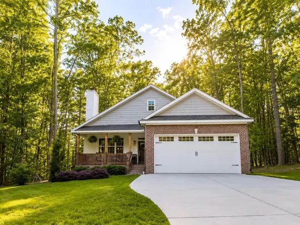 111 Nashua Dr, Louisburg, NC 27549