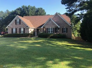 2403 Oakland Ln, Loganville, GA 30052