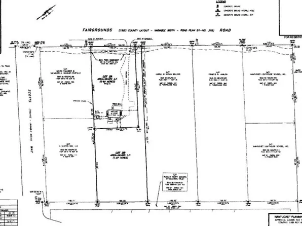 68 Fairgrounds Rd, Nantucket, MA 02554