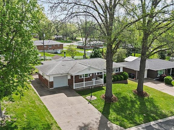 4th image of 1334 N Glenwood Dr